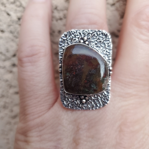 New Bloodstone 925 Silver Ring. - Picture 7 of 15